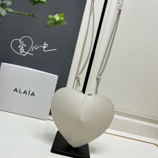 Aiaia Round Bags